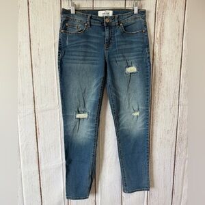 Jordache Women's Skinny Boyfriend Distressed Low Rise Denim
Jeans size 6